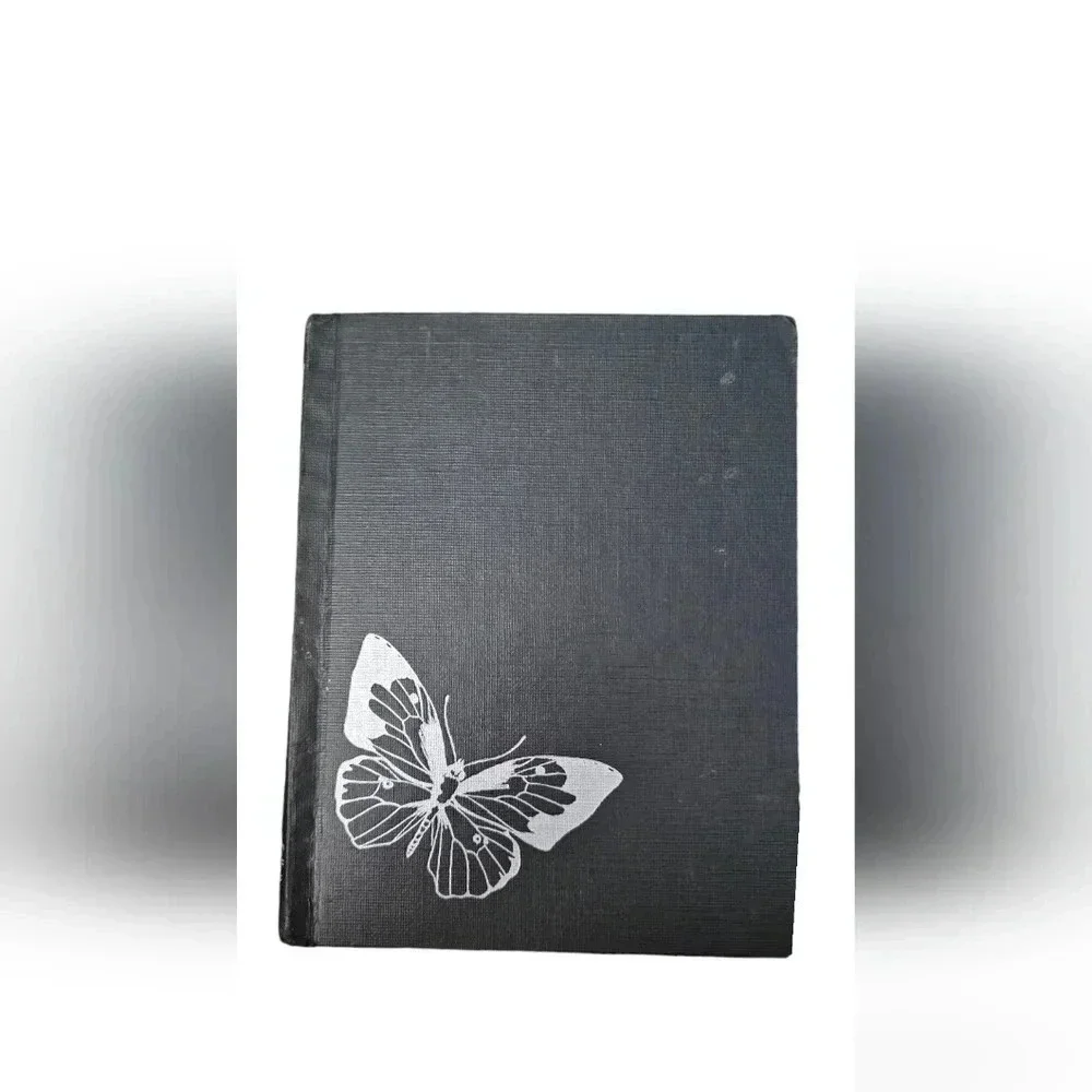 Sweet Little Vintage Book of Butterflies- Published in 1961​​​​​ - Picture 3 of 6